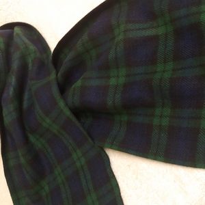 Vintage Beautiful 100% acrylic scarf made in Russia